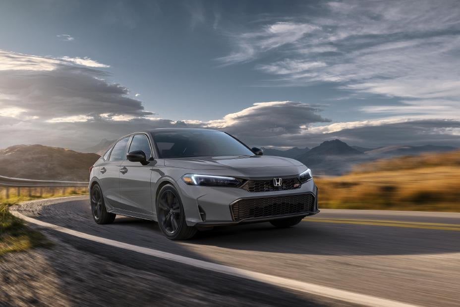 Honda Priced the 2026 Civic Si at $31,495 and Kept the Clutch