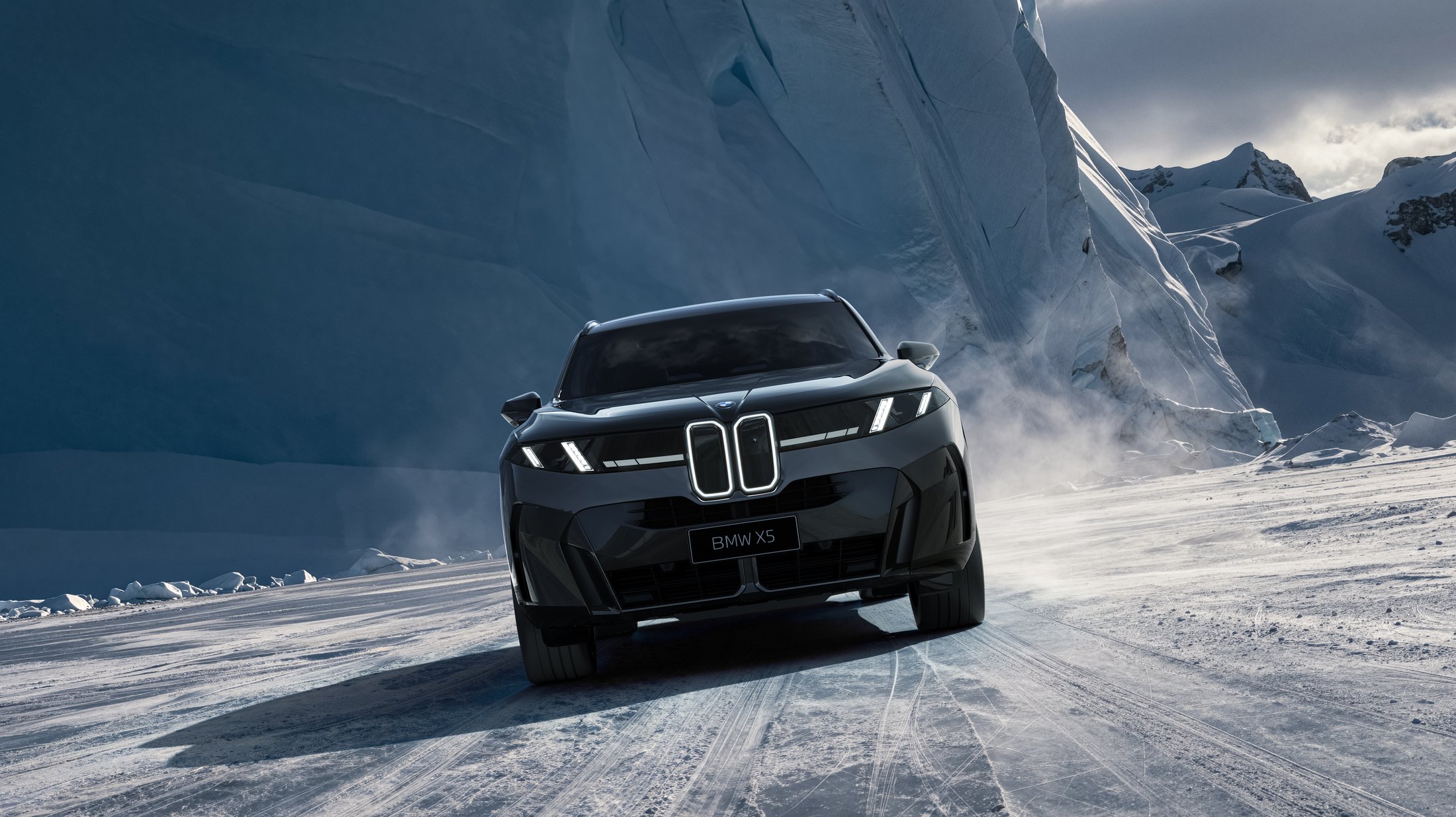 Official BMW photo of the fifth-generation 2027 X5, front view
