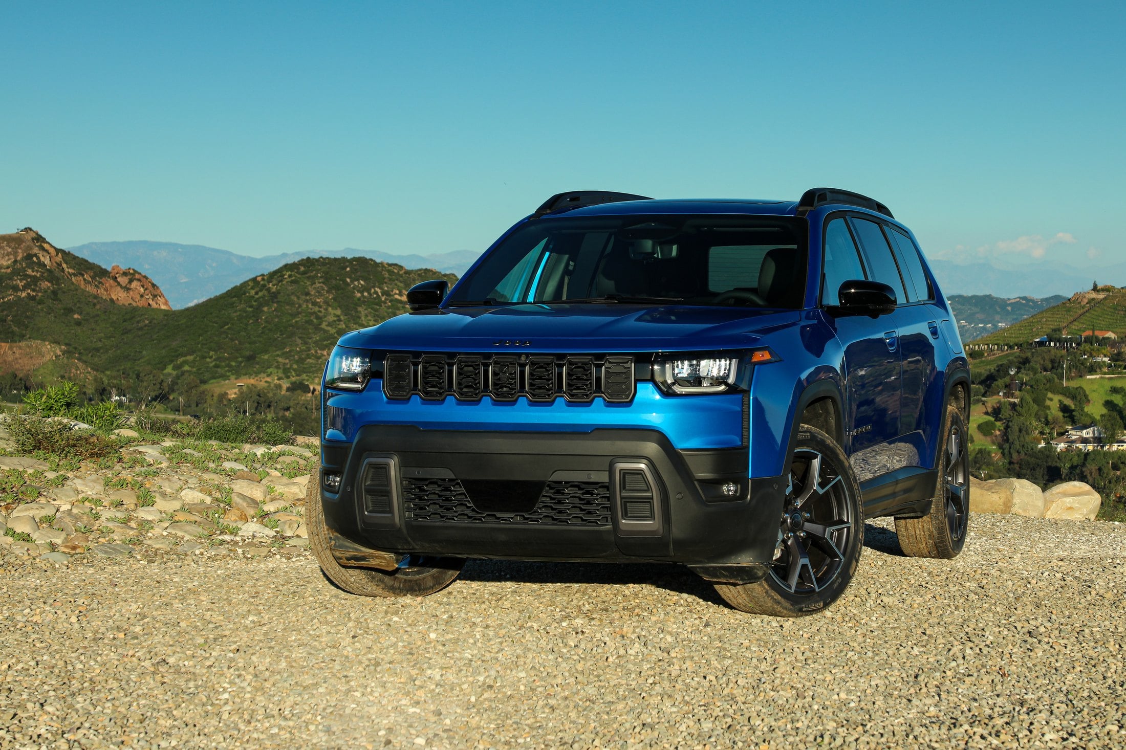 The 2026 Jeep Cherokee Starts at $36,995 and Claims 500 Miles