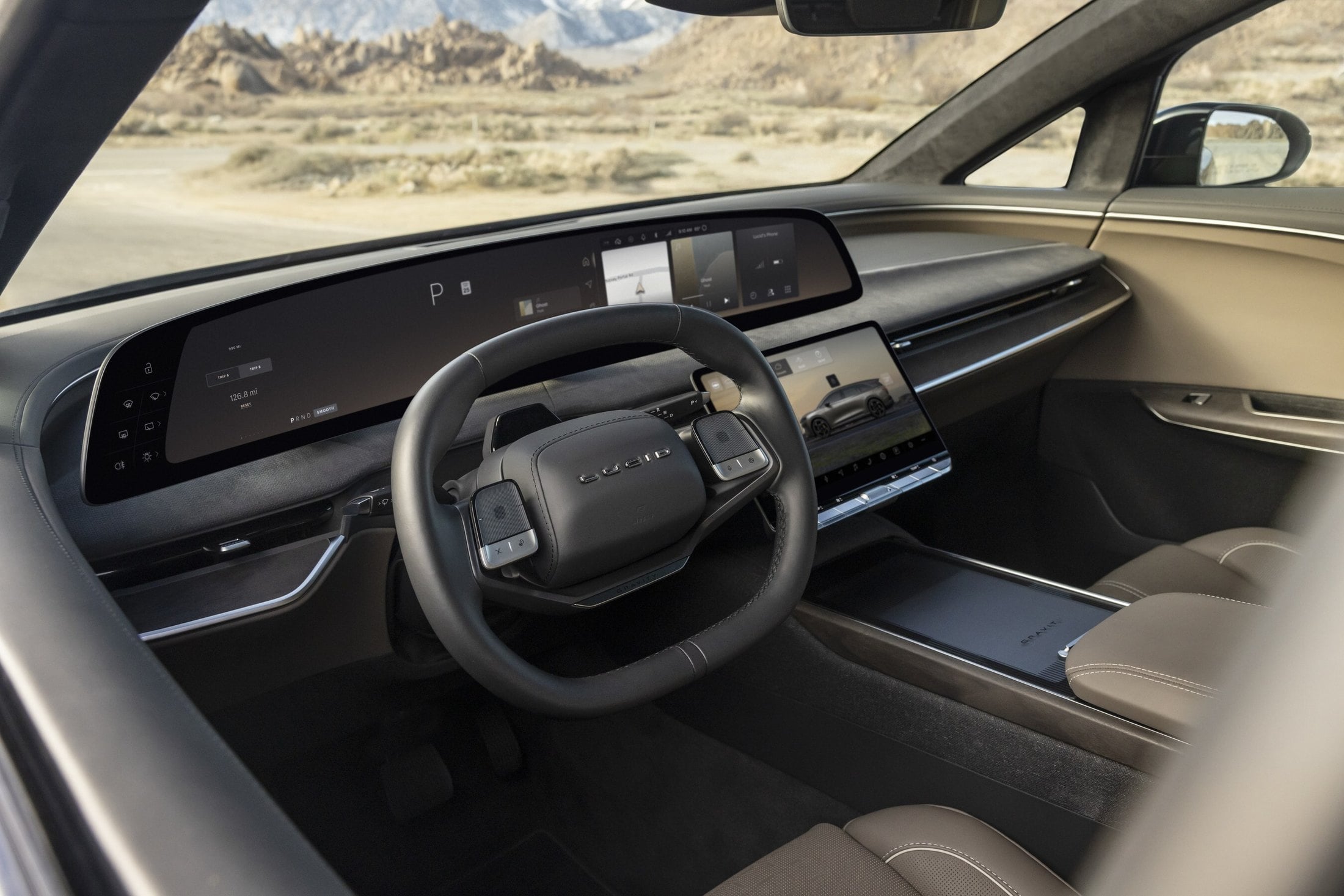Lucid Gravity Grand Touring interior Clearview Cockpit
