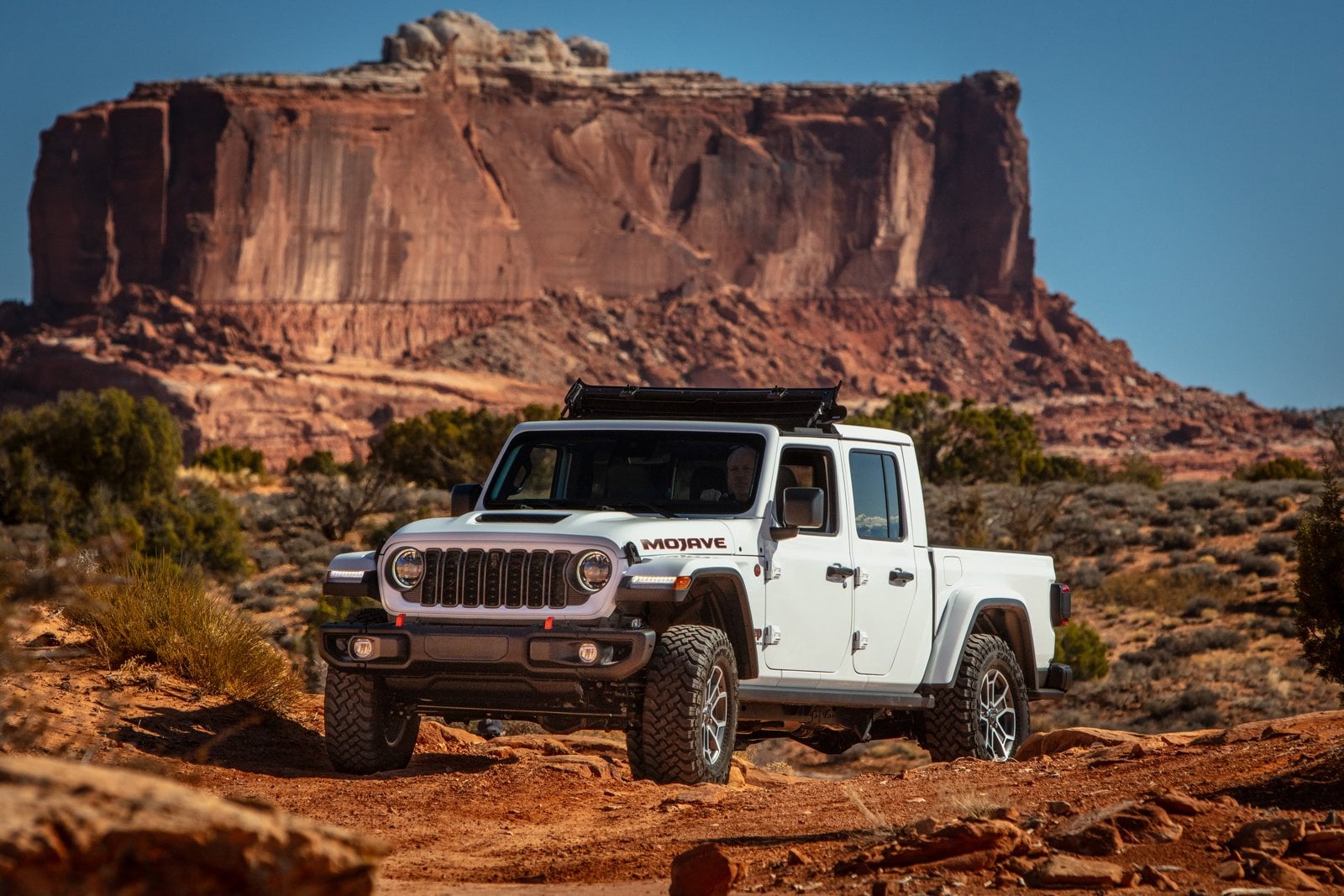 Jeep Priced the 2026 Gladiator at $39,820 and Left Out the Clutch