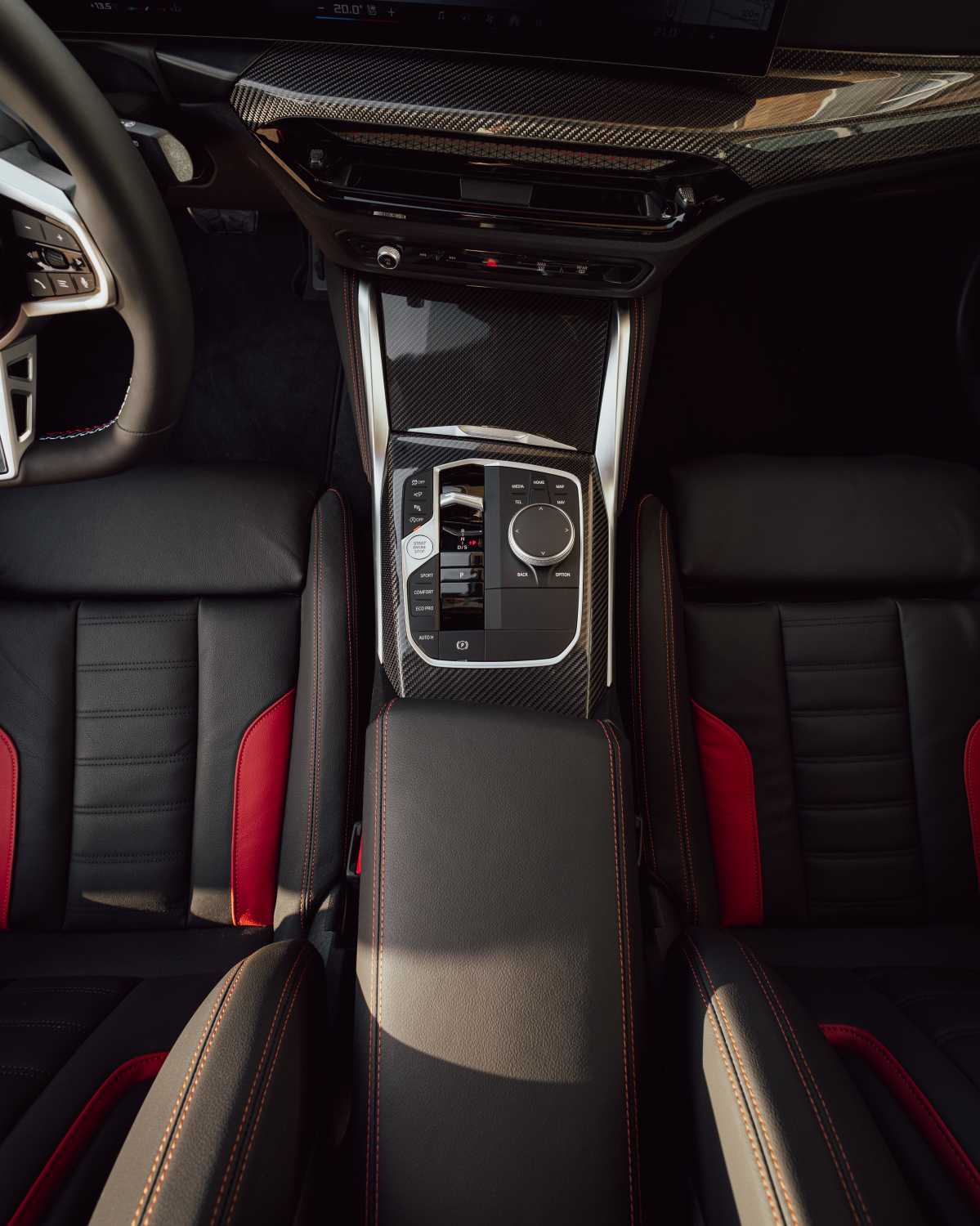 Official BMW press photo of the BMW M240i Coupe center console with 8-speed automatic selector