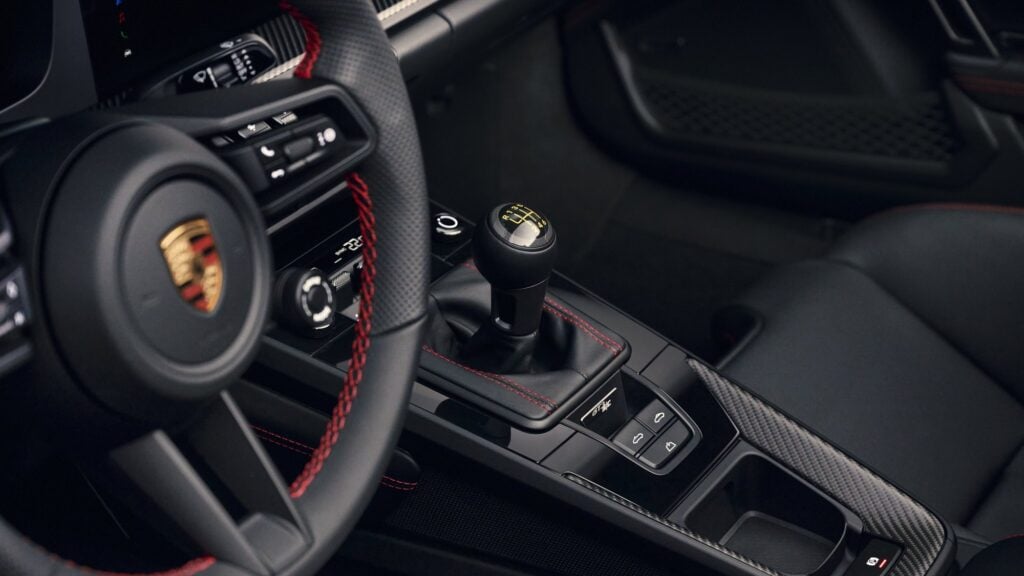 Official Porsche photo of the short gear lever for the six-speed GT Sport manual transmission in the 2027 Porsche 911 GT3 S/C