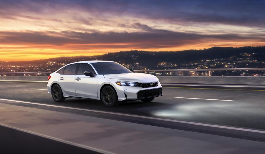 Official Honda photo of the 2026 Civic Si cabin with manual shifter